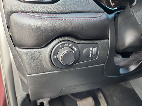 Used 2024 Dodge Durango GT image 31