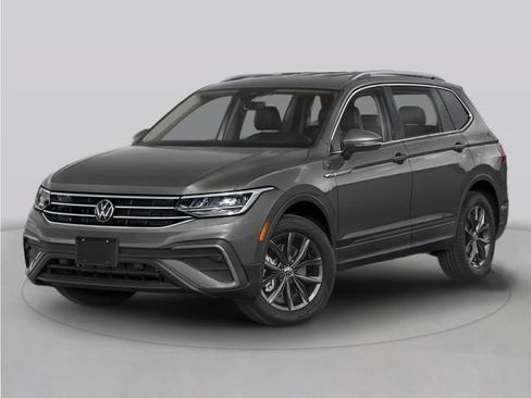 Certified 2024 Volkswagen Tiguan S AWD/4WD image 1