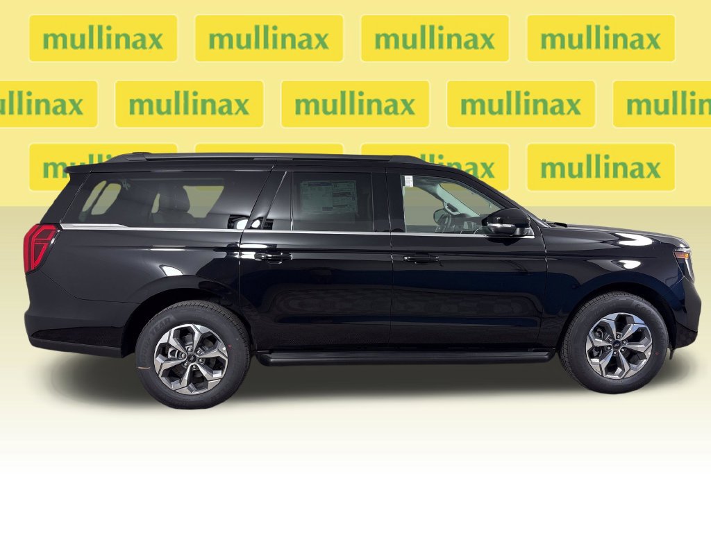 New 2027 Ford Expedition Max Active RWD image 2