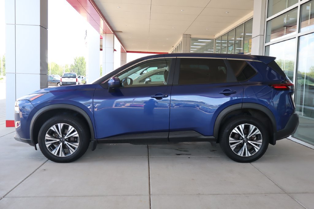 Used 2023 Nissan Rogue SV AWD/4WD image 4