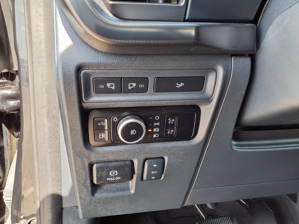 Used 2024 Ford F150 Lariat w/ Equipment Group 502A High AWD/4WD image 27