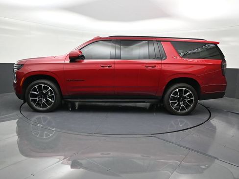 Used 2026 Chevrolet Suburban RST w/ Comfort Package image 2