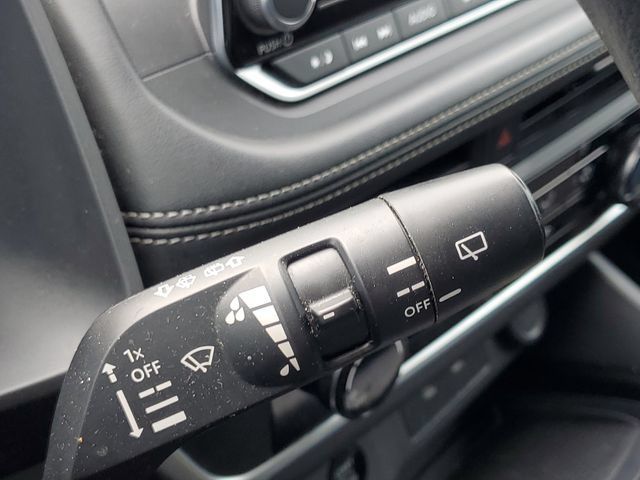 Used 2024 Nissan Rogue S AWD/4WD image 10