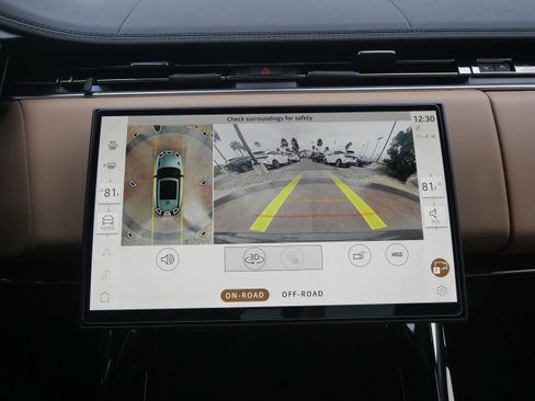 Used 2024 Land Rover Range Rover Sport Dynamic SE image 15