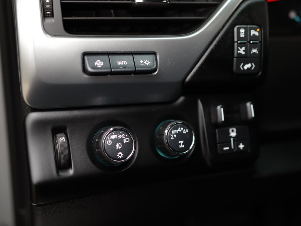Used 2019 Chevrolet Tahoe Premier AWD/4WD image 11