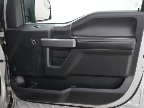 Used 2018 Ford F150 XLT w/ Equipment Group 302A Luxury AWD/4WD image 12