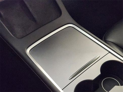 Used 2022 Tesla Model 3 Performance image 19