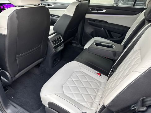 New 2026 Volkswagen Atlas Cross Sport SEL Premium R-Line image 29