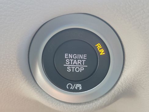 Used 2023 Chrysler Voyager LX FWD image 26