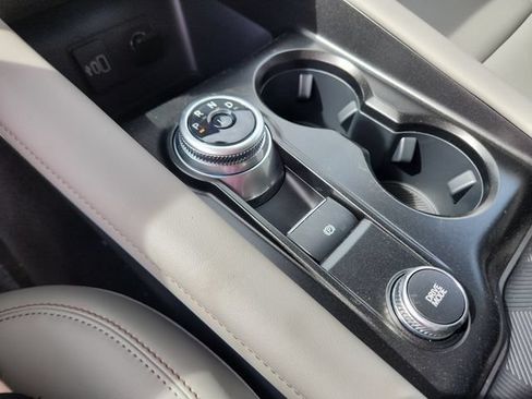New 2026 Ford Explorer Active w/ Active Comfort Package RWD image 18