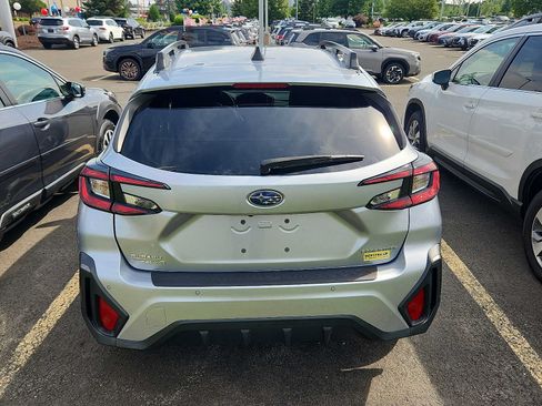 Used 2024 Subaru Crosstrek 2.5i Limited AWD/4WD image 5