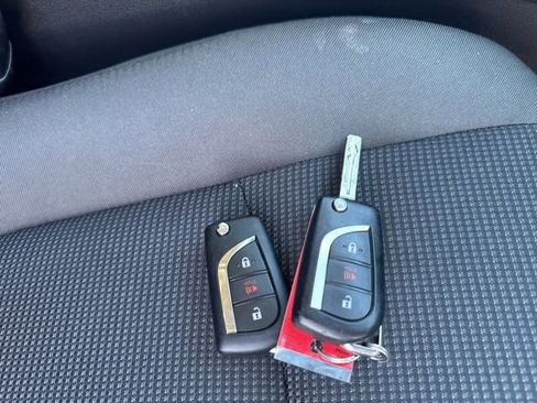 Used 2024 Toyota RAV4 LE image 6