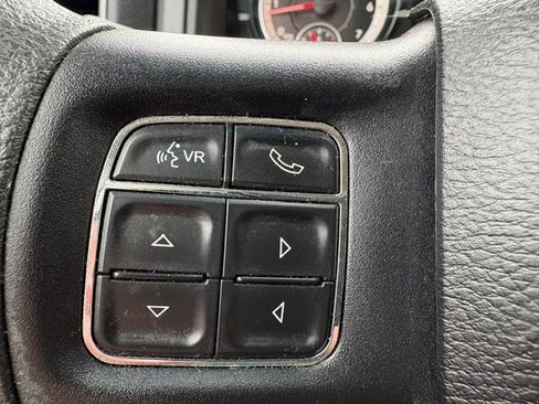 Used 2018 RAM 2500 Tradesman w/ Chrome Appearance Group AWD/4WD image 16