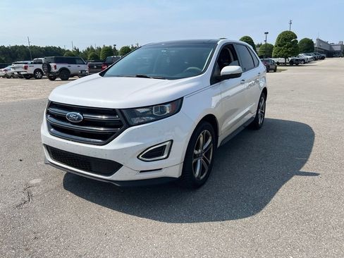 Used 2017 Ford Edge Sport w/ Technology Package AWD/4WD image 2