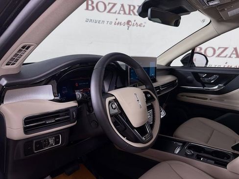 New 2026 Lincoln Corsair Premiere FWD image 10