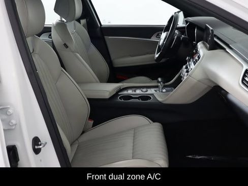 Used 2023 Genesis G70 2.0T w/ Sport Prestige Package RWD image 10