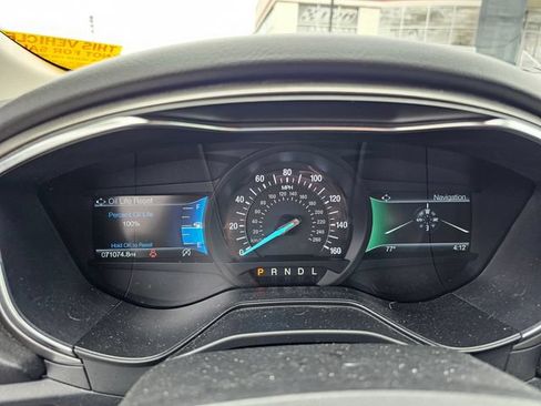 Used 2020 Ford Fusion SEL FWD image 15