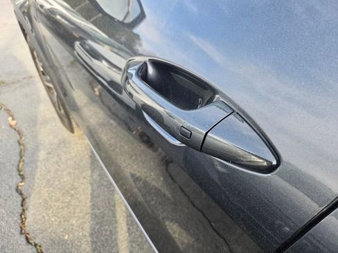 Used 2024 Kia Sportage EX image 5