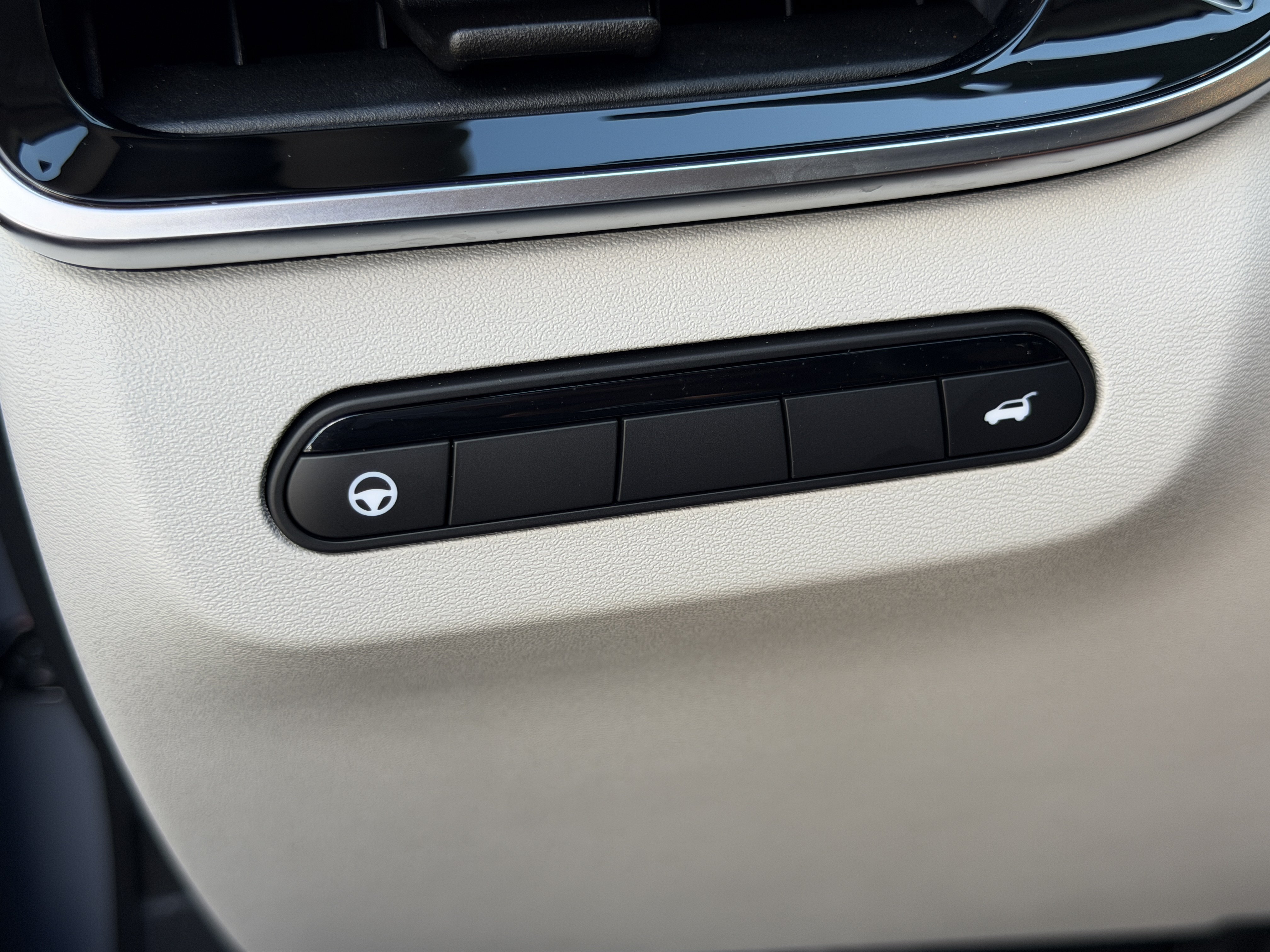 Certified 2027 INFINITI QX60 Luxe w/ Cargo Package FWD image 30