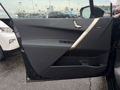 New 2026 BMW iX xDrive60 image 13