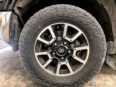 Used 2016 Toyota Tundra SR5 w/ TRD Off Road Package AWD/4WD image 8