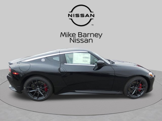 New 2026 Nissan Z Performance w/ Floor Mat Package RWD image 2