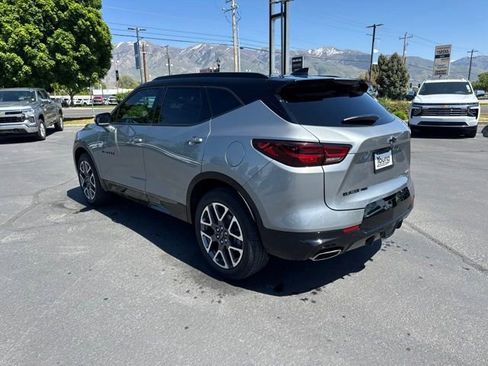 Used 2023 Chevrolet Blazer RS w/ Driver Confidence II Package AWD/4WD image 3