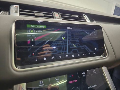 Used 2022 Land Rover Range Rover Sport SVR image 28