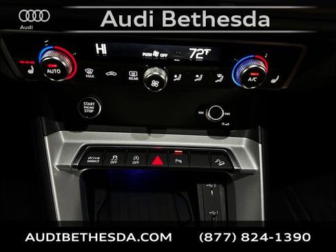 Used 2021 Audi Q3 2.0T Premium Plus image 23