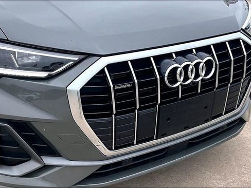 Used 2023 Audi Q3 2.0T Premium Plus w/ Premium Plus Package AWD/4WD image 30