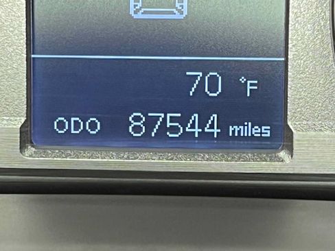 Used 2015 Toyota 4Runner SR5 AWD/4WD image 29