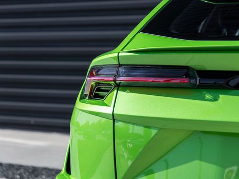 Used 2024 Lamborghini Urus S image 13