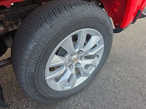 Certified 2025 Chevrolet Silverado 1500 Custom AWD/4WD image 23