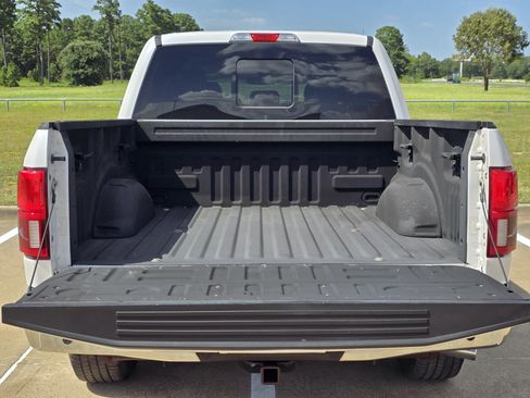 Used 2018 Ford F150 Lariat RWD image 10