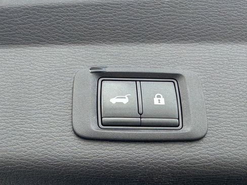 Used 2022 Mitsubishi Outlander SEL image 15