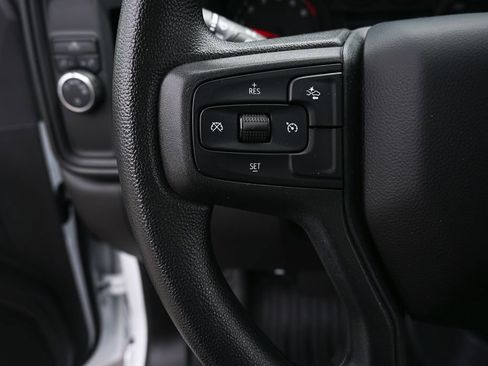 Used 2025 Chevrolet Silverado 1500 W/T image 10