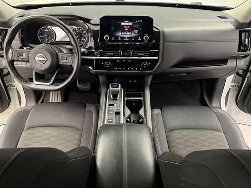 Used 2024 Nissan Pathfinder SV FWD image 44