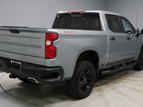 Used 2025 Chevrolet Silverado 1500 LT Trail Boss w/ Convenience Package II image 11