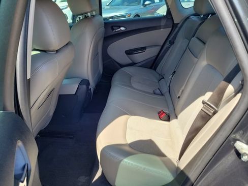 Used 2014 Buick Verano FWD image 12