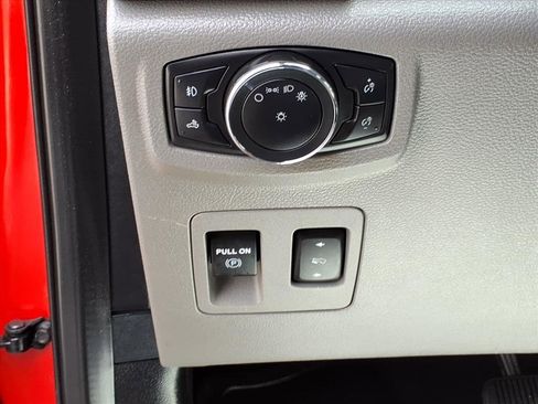 Used 2019 Ford F150 XLT w/ Equipment Group 302A Luxury image 16