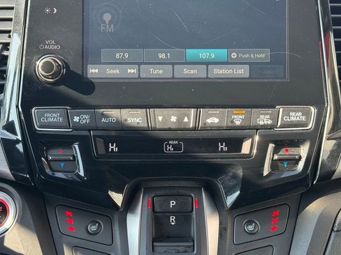 Used 2024 Honda Odyssey Sport image 38
