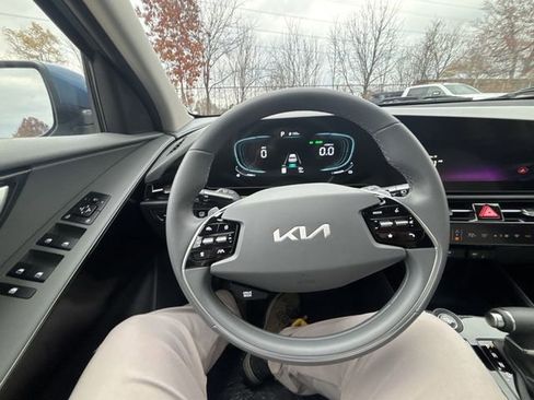 New 2026 Kia Niro EX image 12