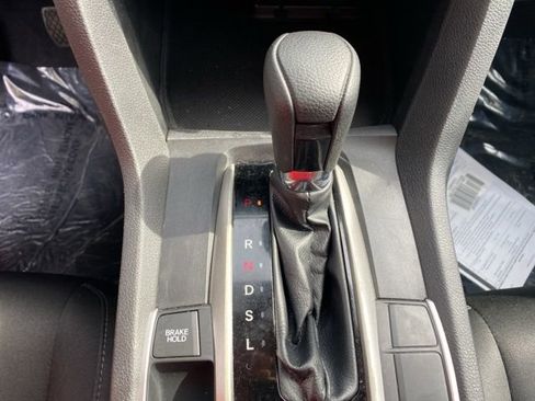 Used 2020 Honda Civic LX image 17