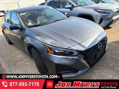 Used 2024 Nissan Altima 2.5 SV