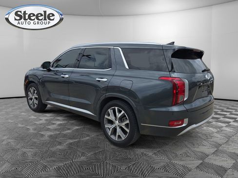 Used 2022 Hyundai Palisade Limited FWD image 3