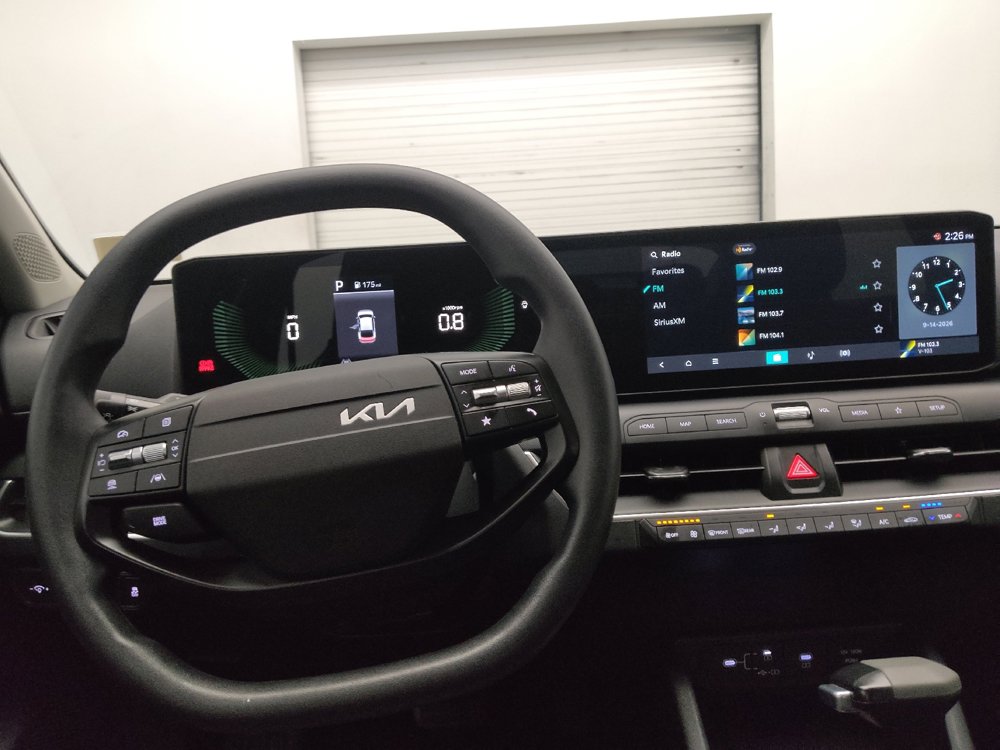 Used 2025 Kia K4 FWD image 22