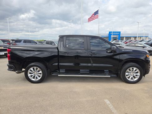 Certified 2025 Chevrolet Silverado 1500 Custom image 2