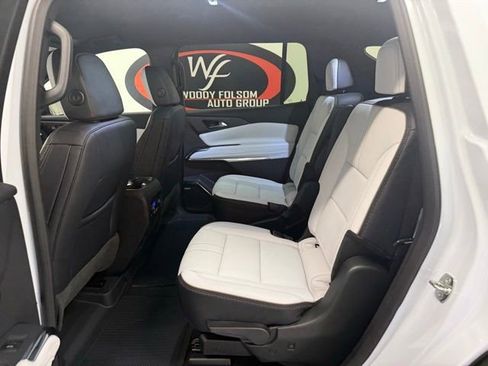 New 2026 Chevrolet Traverse High Country w/ LPO, Floor Liner Package image 16