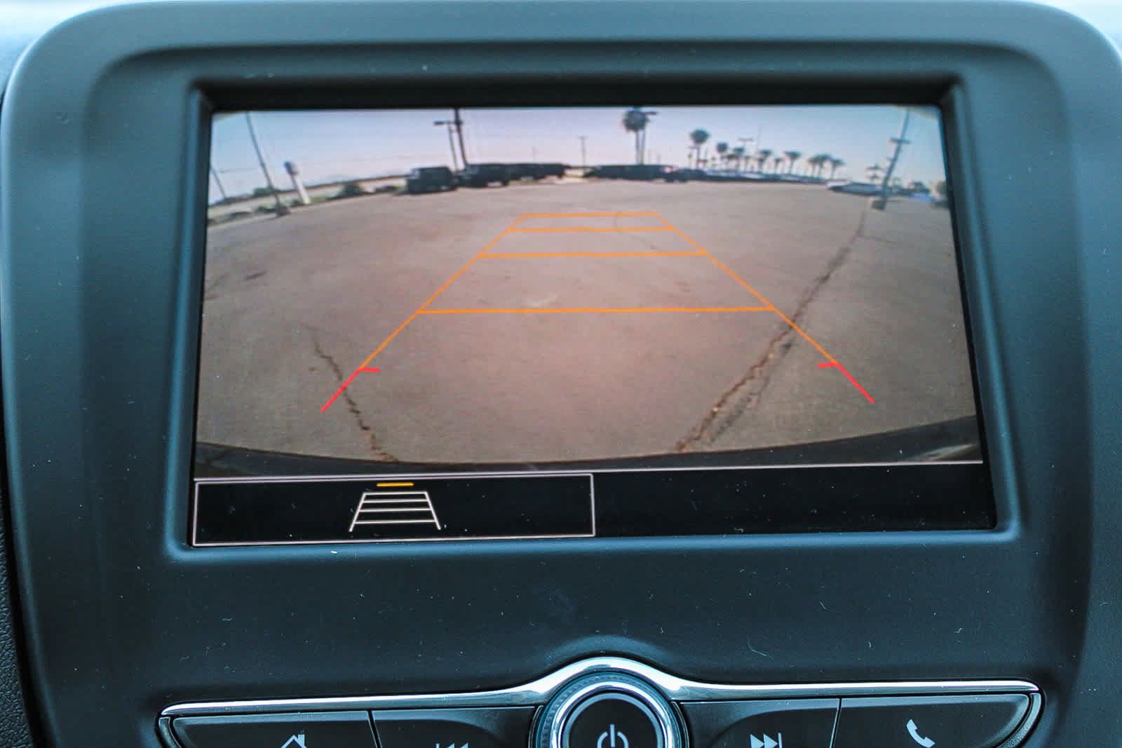 Used 2023 Chevrolet Equinox LS FWD image 23