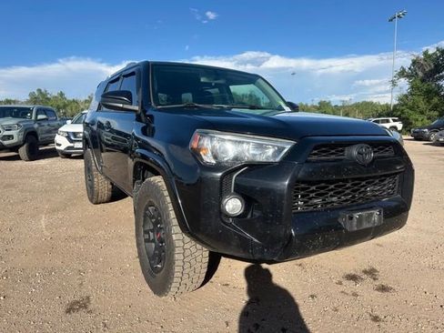Used 2016 Toyota 4Runner SR5 AWD/4WD image 8